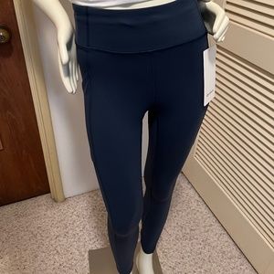 Lululemon- Invigorate HR 25 inch